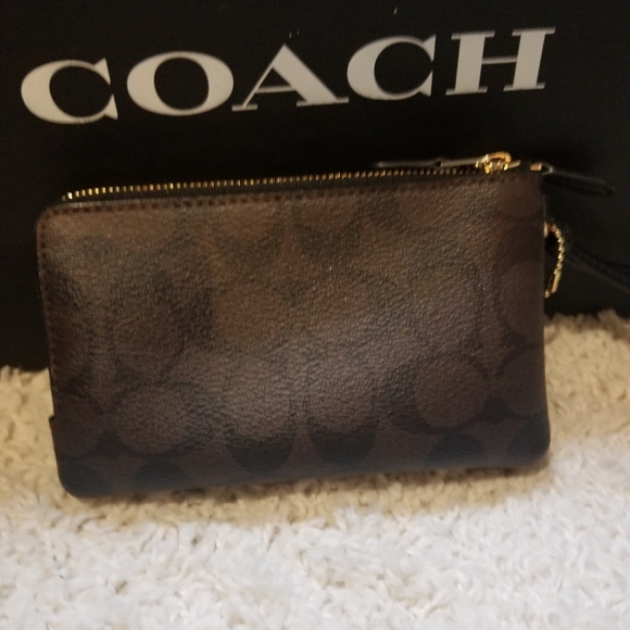 Coach Wallet - Picture 7 of 11